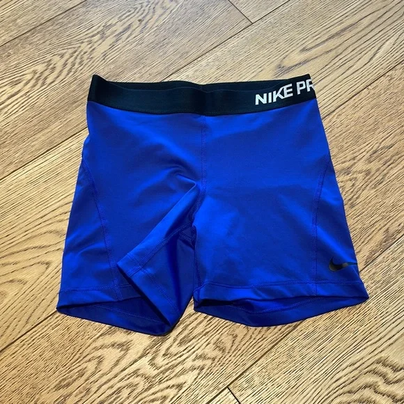 Nike Pro Shorts (Size Medium) - Picture 1 of 3
